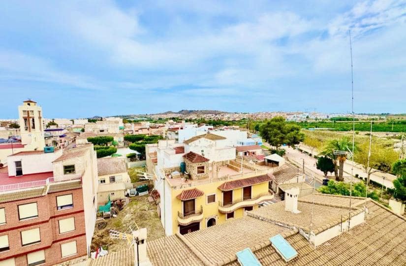 3 makuuhuone Huoneisto myytävänä paikassa Formentera del Segura mukana 
autotalli - 159 000 € (Ref: 9420367)