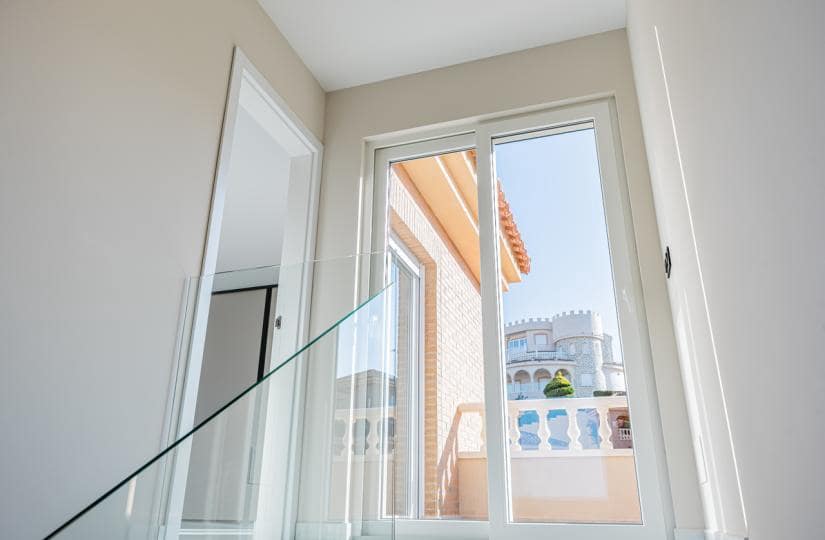 4 slaapkamer Villa te koop in La Marquesa met zwembad garage - € 580.000 (Ref: 9420368)