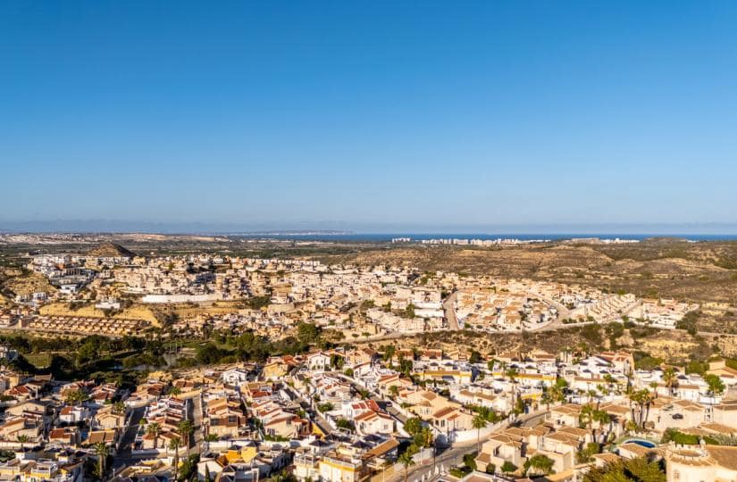 4 slaapkamer Villa te koop in La Marquesa met zwembad garage - € 580.000 (Ref: 9420368)