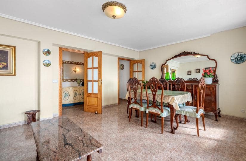3 soverom Leilighet til salgs i Torrevieja med garasje - € 475 000 (Ref: 9420370)