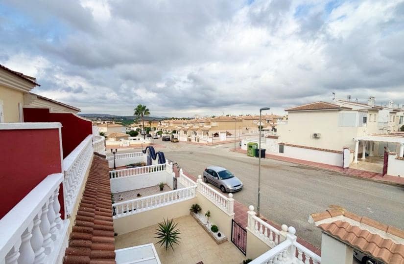 Casa de 2 habitaciones en Monte Azul en venta con piscina - 189.995 € (Ref: 9420373)