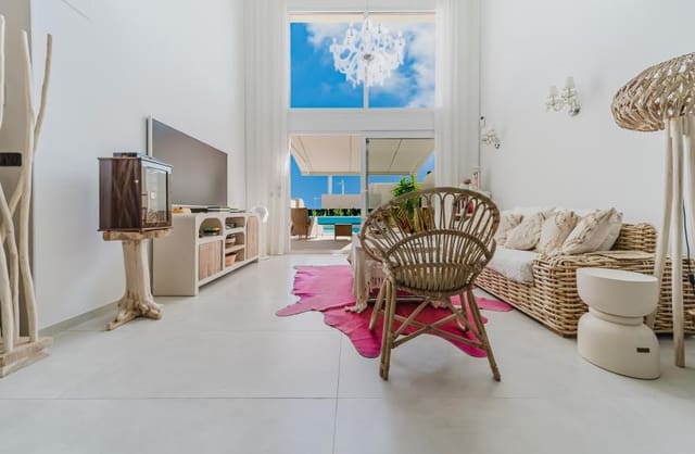 Pareado de 3 habitaciones en Algorfa en venta con piscina garaje - 525.000 € (Ref: 9420374)