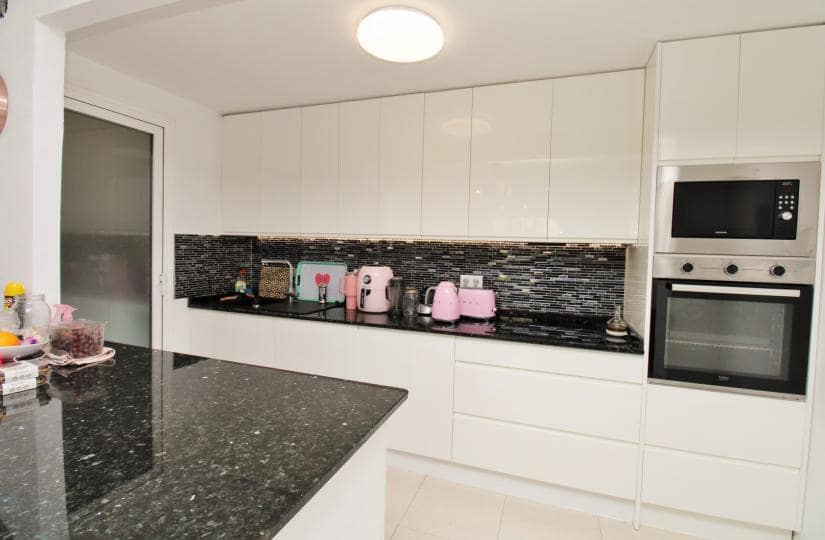 2 sovrum Lägenhet till salu i Playa Flamenca med pool garage - 215 000 € (Ref: 9420375)