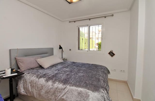 2 sovrum Lägenhet till salu i Playa Flamenca, Orihuela med pool garage - 215 000 € (Ref: 9420375)