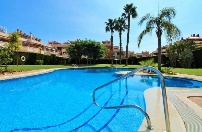 2 sovrum Lägenhet till salu i Playa Flamenca med pool garage - 215 000 € (Ref: 9420375)