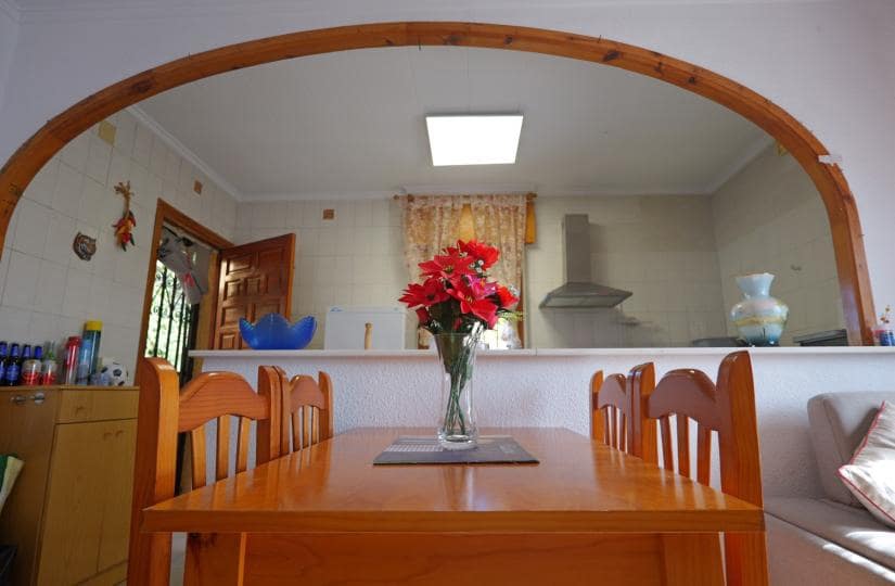 2 slaapkamer Villa te koop in El Chaparral met garage - € 275.000 (Ref: 9420381)