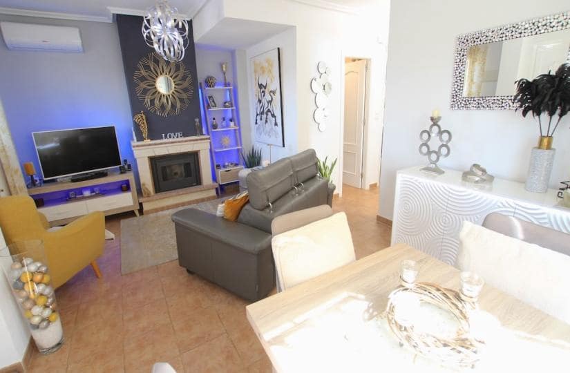 3 soveværelse Villa til salg i Guardamar del Segura med garage - € 325.000 (Ref: 9420383)