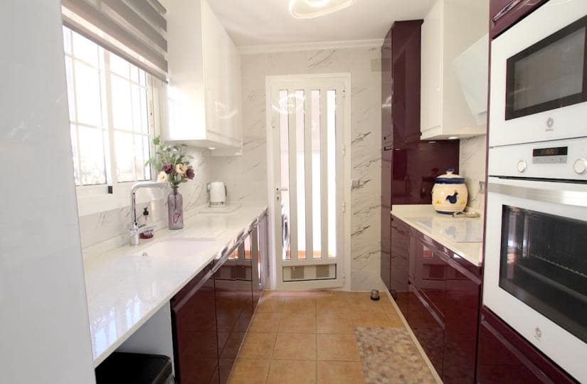 3 soveværelse Villa til salg i Guardamar del Segura med garage - € 325.000 (Ref: 9420383)