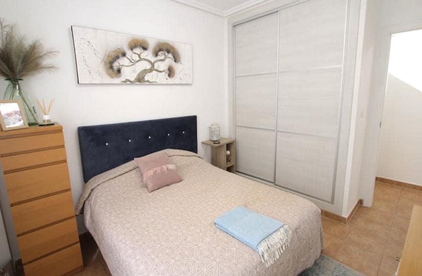 3 soveværelse Villa til salg i Guardamar del Segura med garage - € 325.000 (Ref: 9420383)