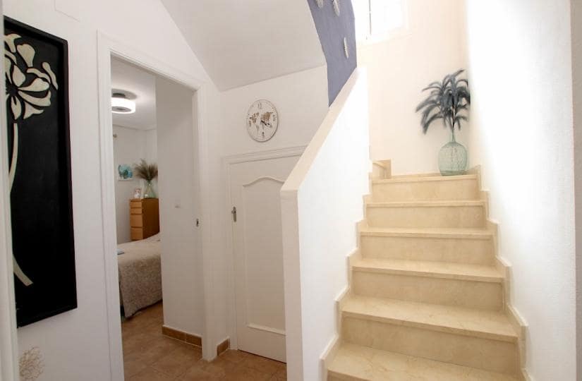 3 soveværelse Villa til salg i Guardamar del Segura med garage - € 325.000 (Ref: 9420383)