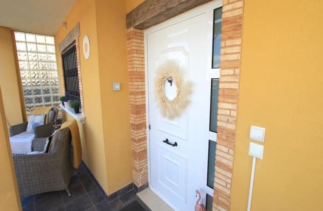 3 soveværelse Villa til salg i El Raso, Guardamar del Segura med garage - € 325.000 (Ref: 9420383)