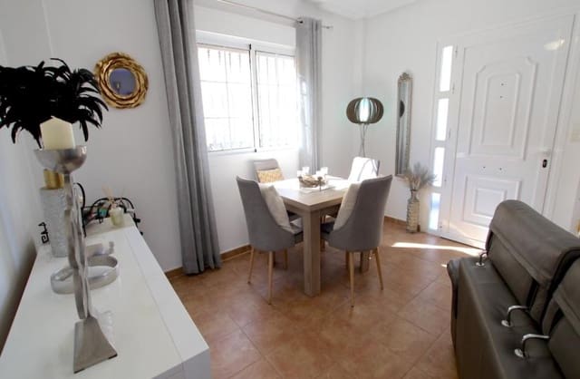 3 soveværelse Villa til salg i El Raso, Guardamar del Segura med garage - € 325.000 (Ref: 9420383)