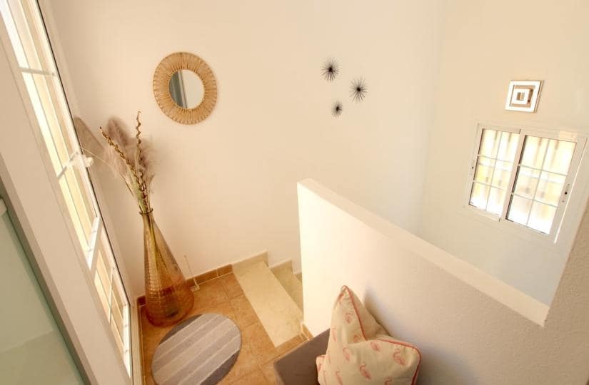 3 soveværelse Villa til salg i Guardamar del Segura med garage - € 325.000 (Ref: 9420383)