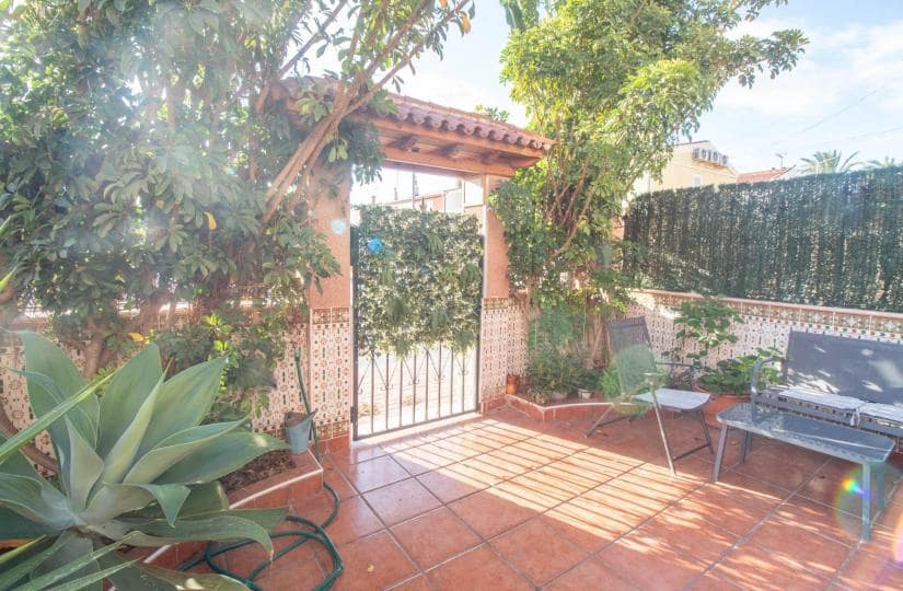 4 bedroom Townhouse for sale in Torrevieja with garage - € 249,900 (Ref: 9420388)