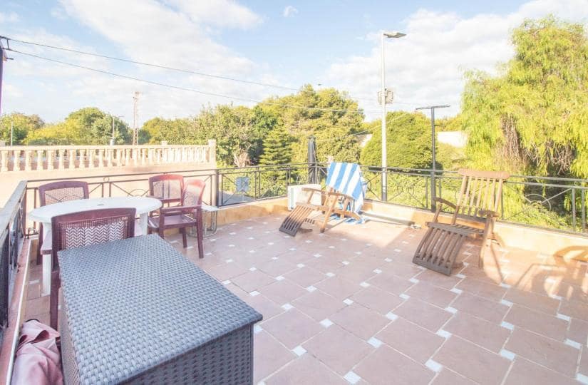 4 bedroom Townhouse for sale in Torrevieja with garage - € 249,900 (Ref: 9420388)