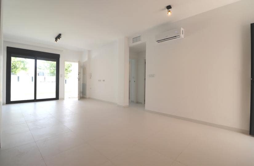 2 bedroom Apartment for rent in San Miguel de Salinas with pool garage - € 895 (Ref: 9420391)