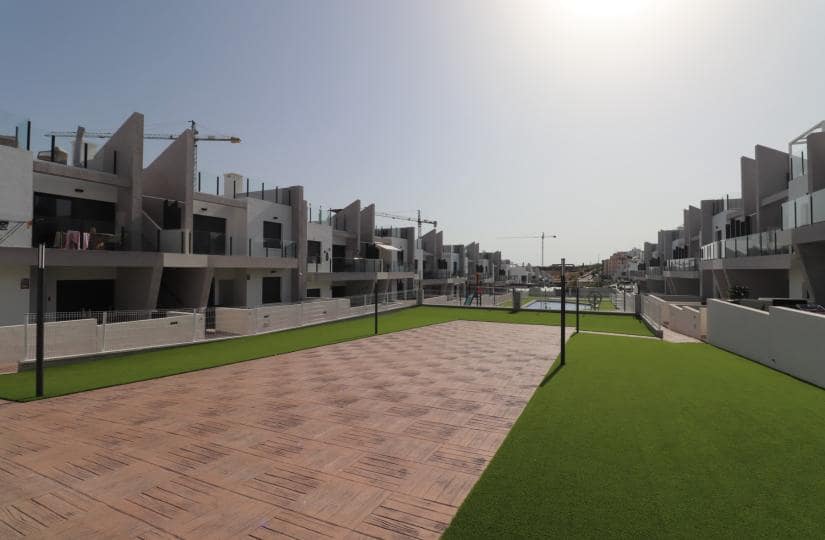 2 bedroom Apartment for rent in San Miguel de Salinas with pool garage - € 895 (Ref: 9420391)