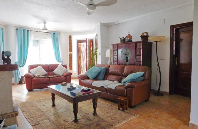 3 bedroom Villa for sale in San Miguel de Salinas with pool garage - € 270,000 (Ref: 9420392)