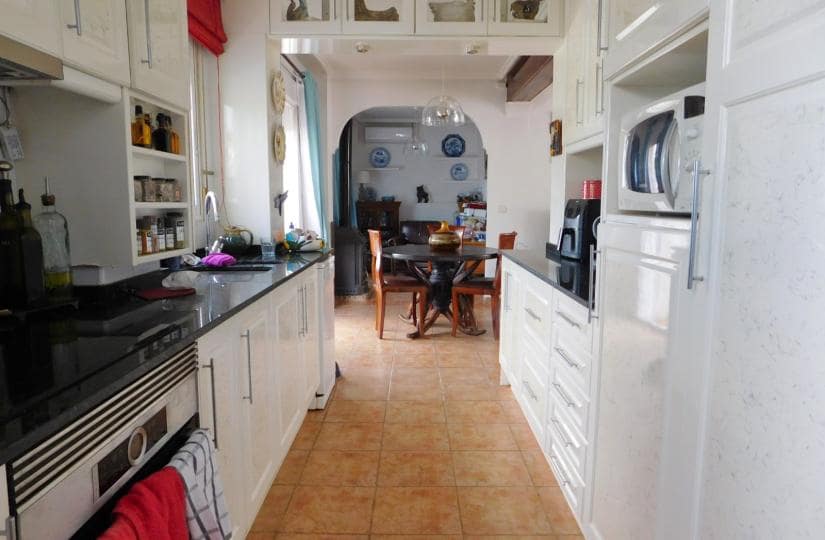 3 bedroom Villa for sale in San Miguel de Salinas with pool garage - € 270,000 (Ref: 9420392)