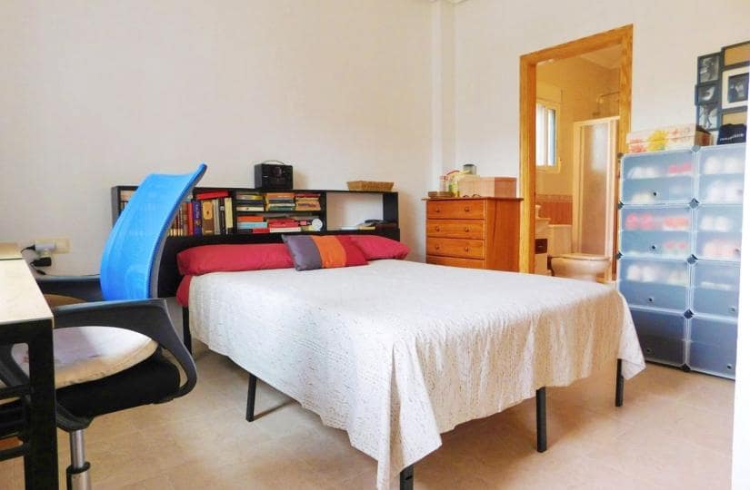 3 bedroom Villa for sale in Bigastro with pool garage - € 280,000 (Ref: 9420393)