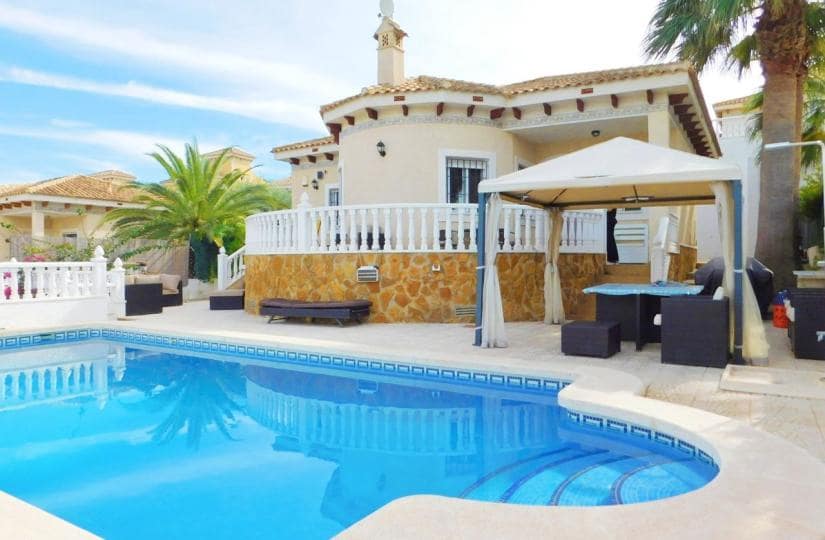 3 bedroom Villa for sale in Bigastro with pool garage - € 280,000 (Ref: 9420393)