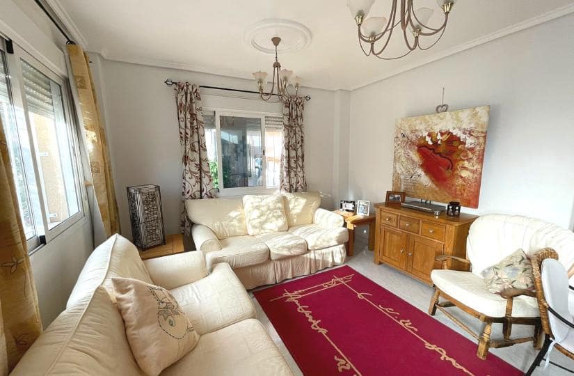 3 bedroom Villa for sale in Ciudad Quesada with pool garage - € 230,000 (Ref: 9420394)