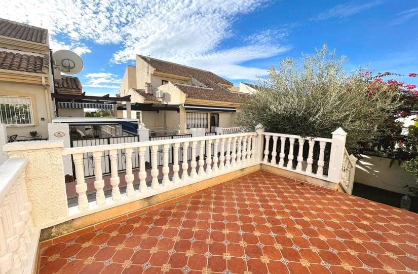 3 bedroom Villa for sale in Ciudad Quesada with pool garage - € 230,000 (Ref: 9420394)