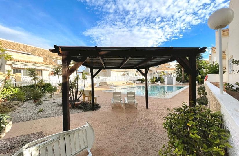 3 bedroom Villa for sale in Ciudad Quesada with pool garage - € 230,000 (Ref: 9420394)