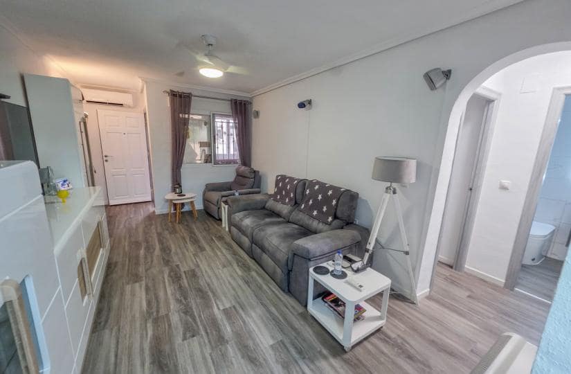 2 bedroom Apartment for sale in Vistabella with pool garage - € 135,000 (Ref: 9420395)