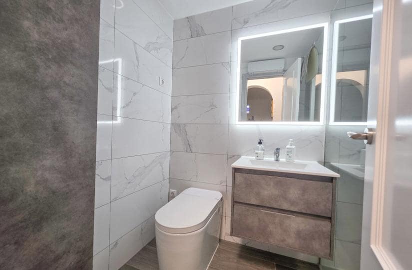 2 bedroom Apartment for sale in Vistabella with pool garage - € 135,000 (Ref: 9420395)