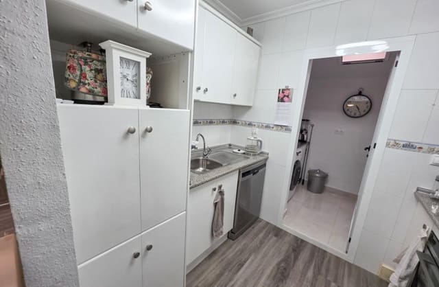 2 makuuhuone Huoneisto myytävänä paikassa Vistabella, Orihuela mukana uima-altaan 
autotalli - 135 000 € (Ref: 9420395)