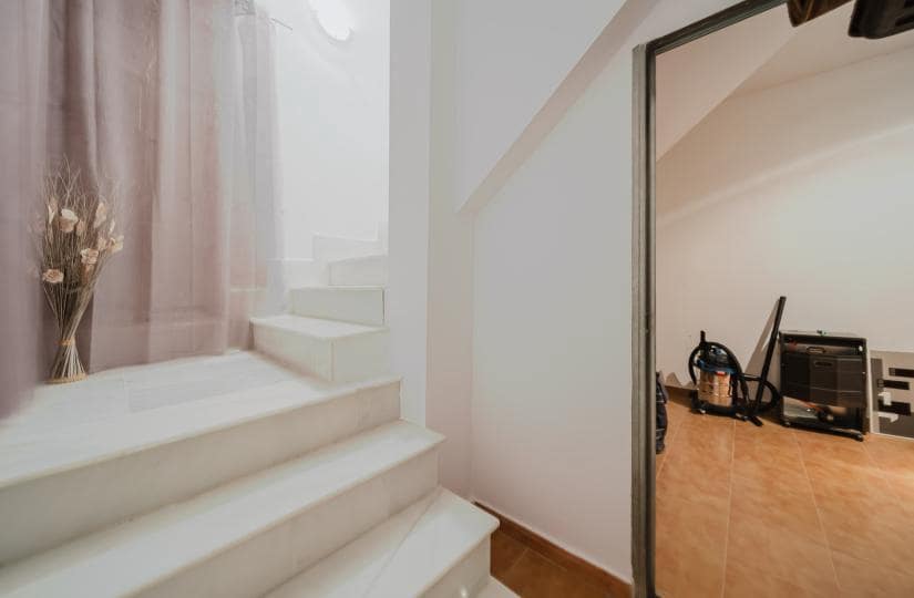 3 Zimmer Apartment zu verkaufen in Playa Flamenca mit Pool Garage - 278.000 € (Ref: 9420396)