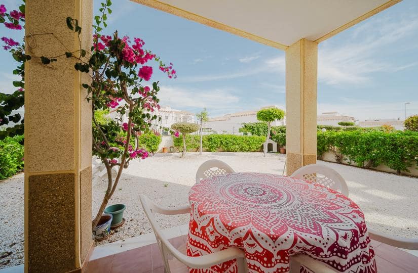 3 Zimmer Apartment zu verkaufen in Playa Flamenca mit Pool Garage - 278.000 € (Ref: 9420396)