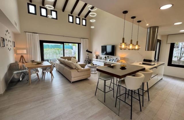 3 bedroom Villa for sale in Algorfa with pool garage - € 595,000 (Ref: 9420397)