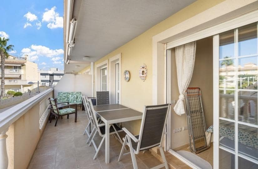 Apartamento de 3 habitaciones en Gran Alacant en venta con piscina garaje - 249.000 € (Ref: 9420399)