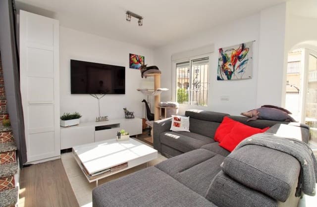 2 slaapkamer Halfvrijstaande villa te koop in Villamartin, Orihuela met zwembad - € 330.000 (Ref: 9420402)