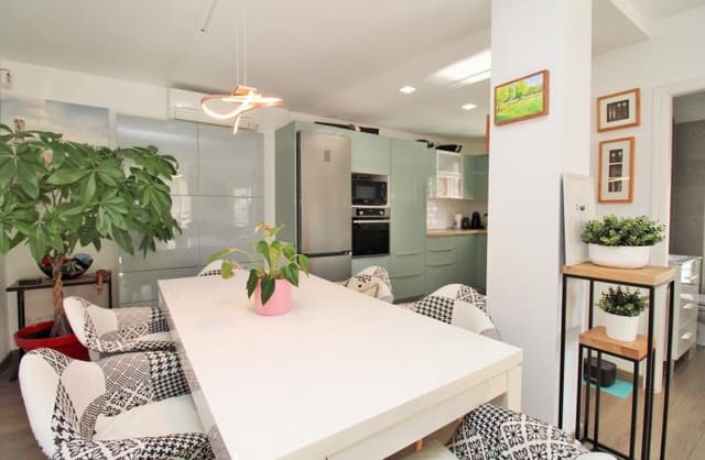 2 slaapkamer Halfvrijstaande villa te koop in Villamartin, Orihuela met zwembad - € 330.000 (Ref: 9420402)