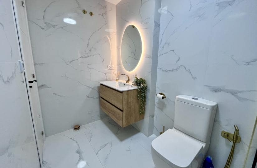 1 sovrum Lägenhet till salu i Orihuela Costa med pool - 170 000 € (Ref: 9420403)