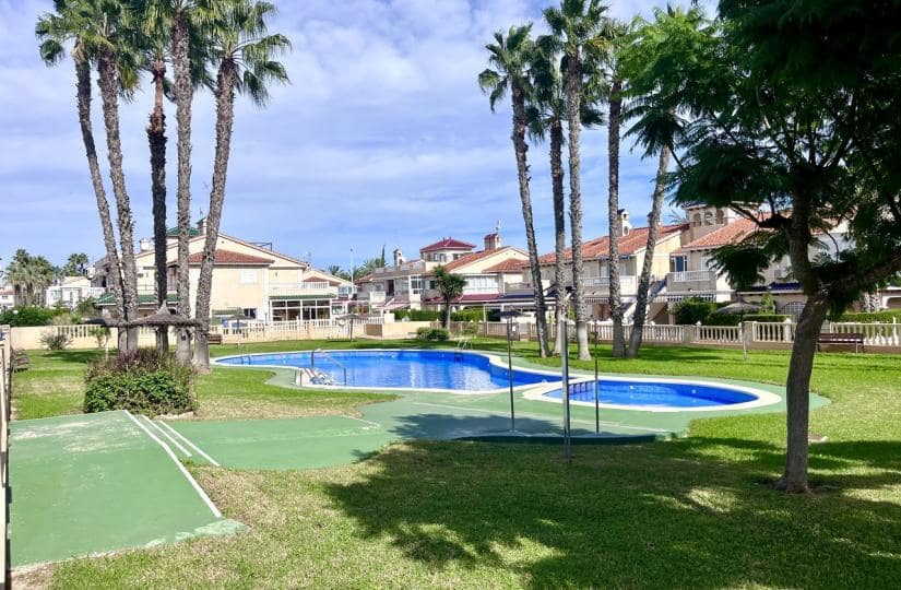 1 sovrum Lägenhet till salu i Orihuela Costa med pool - 170 000 € (Ref: 9420403)