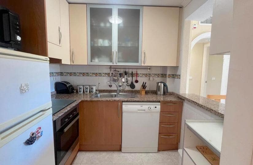 2 bedroom Apartment for sale in Algorfa with pool garage - € 130,000 (Ref: 9420405)