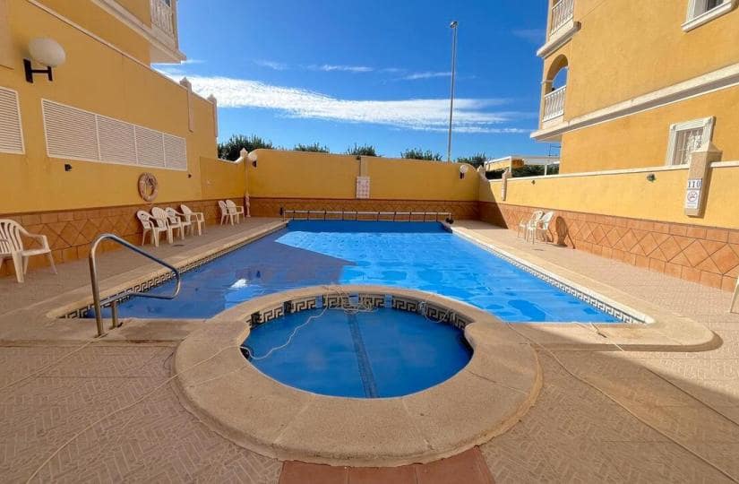 2 bedroom Apartment for sale in Algorfa with pool garage - € 130,000 (Ref: 9420405)