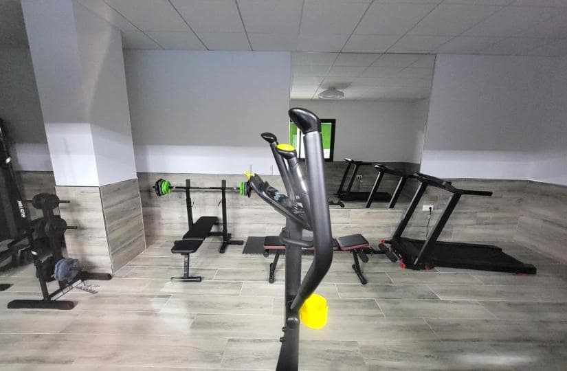 3 makuuhuone Huoneisto myytävänä paikassa Torrevieja mukana uima-altaan 
autotalli - 375 000 € (Ref: 9420406)