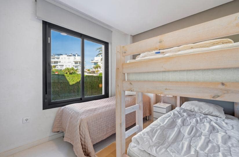 3 soveværelse Bungalow til salg i Torrevieja med swimmingpool garage - € 569.000 (Ref: 9420409)