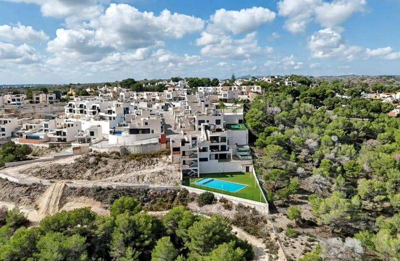 2 bedroom Apartment for sale in San Miguel de Salinas with pool - € 349,950 (Ref: 9420410)