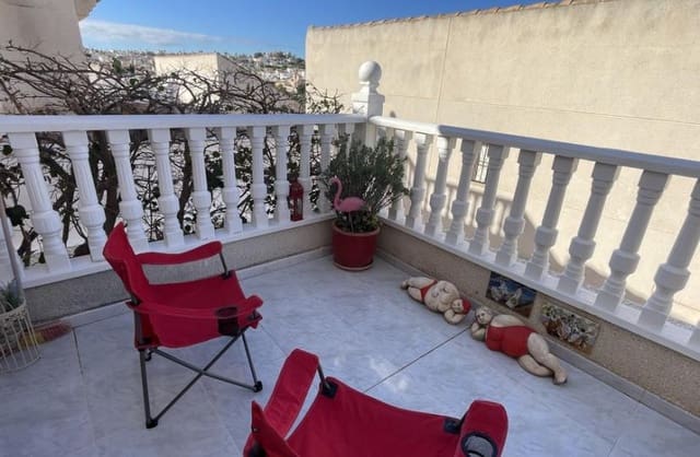 3 soverom Kjedet enebolig til salgs i Ciudad Quesada, Rojales med svømmebasseng garasje - € 199 000 (Ref: 9420414)