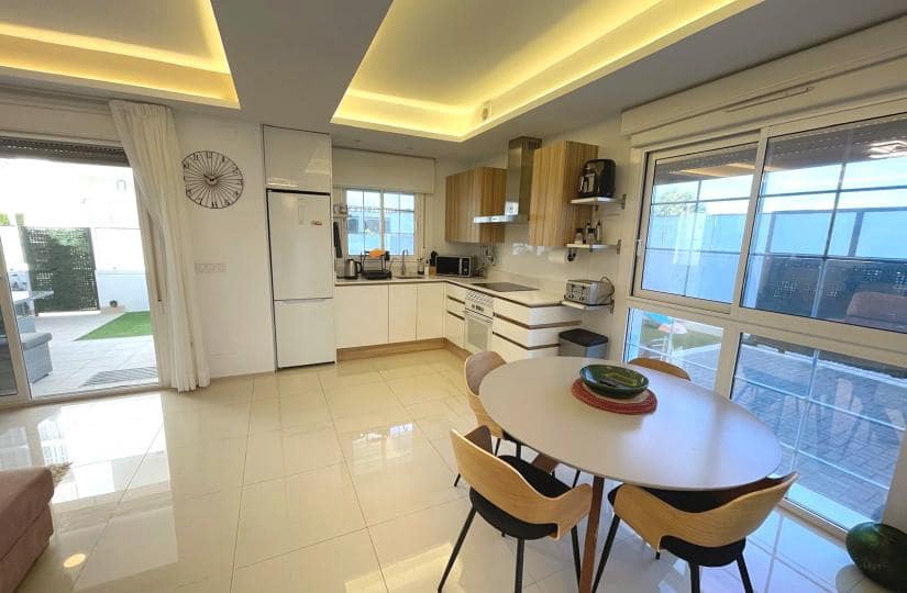 2 bedroom Apartment for sale in Dona Pepa with pool - € 279,000 (Ref: 9420417)