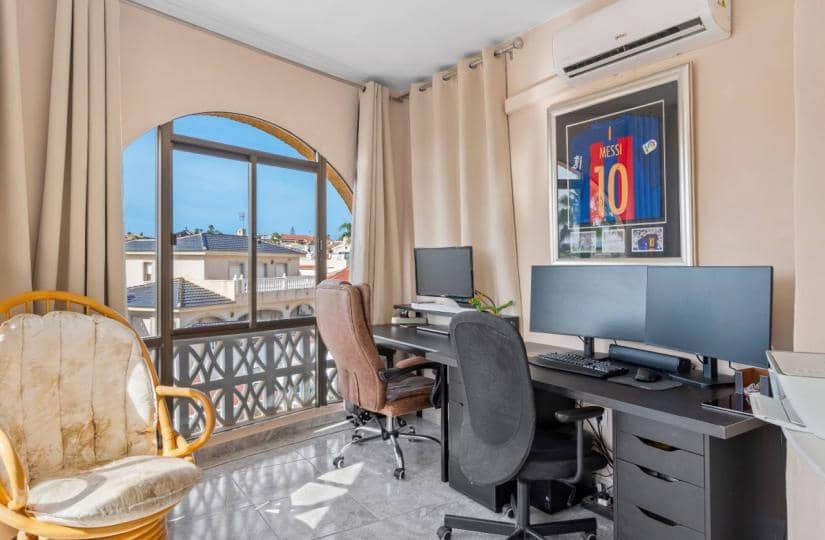 5 chambre Villa/Maison à vendre à Ciudad Quesada avec piscine garage - 795 000 € (Ref: 9420419)