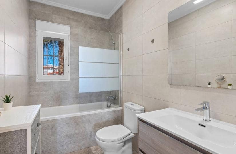 5 chambre Villa/Maison à vendre à Ciudad Quesada avec piscine garage - 795 000 € (Ref: 9420419)