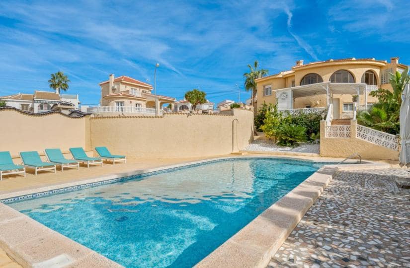 5 chambre Villa/Maison à vendre à Ciudad Quesada avec piscine garage - 795 000 € (Ref: 9420419)