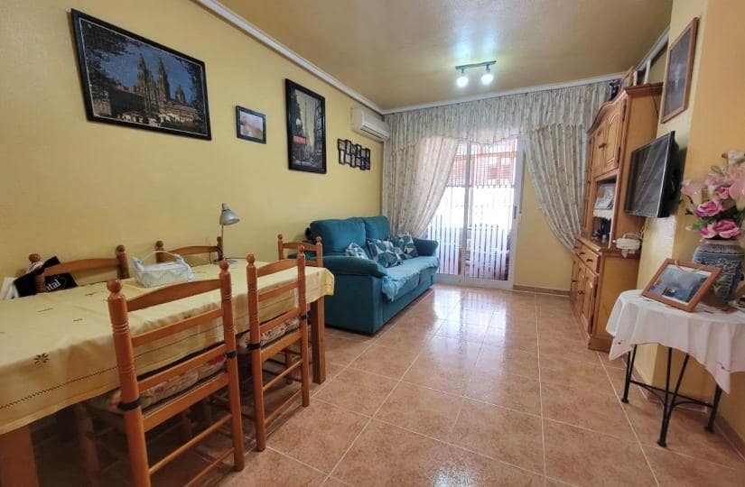 2 sovrum Lägenhet till salu i Torrevieja med pool - 118 900 € (Ref: 9420421)